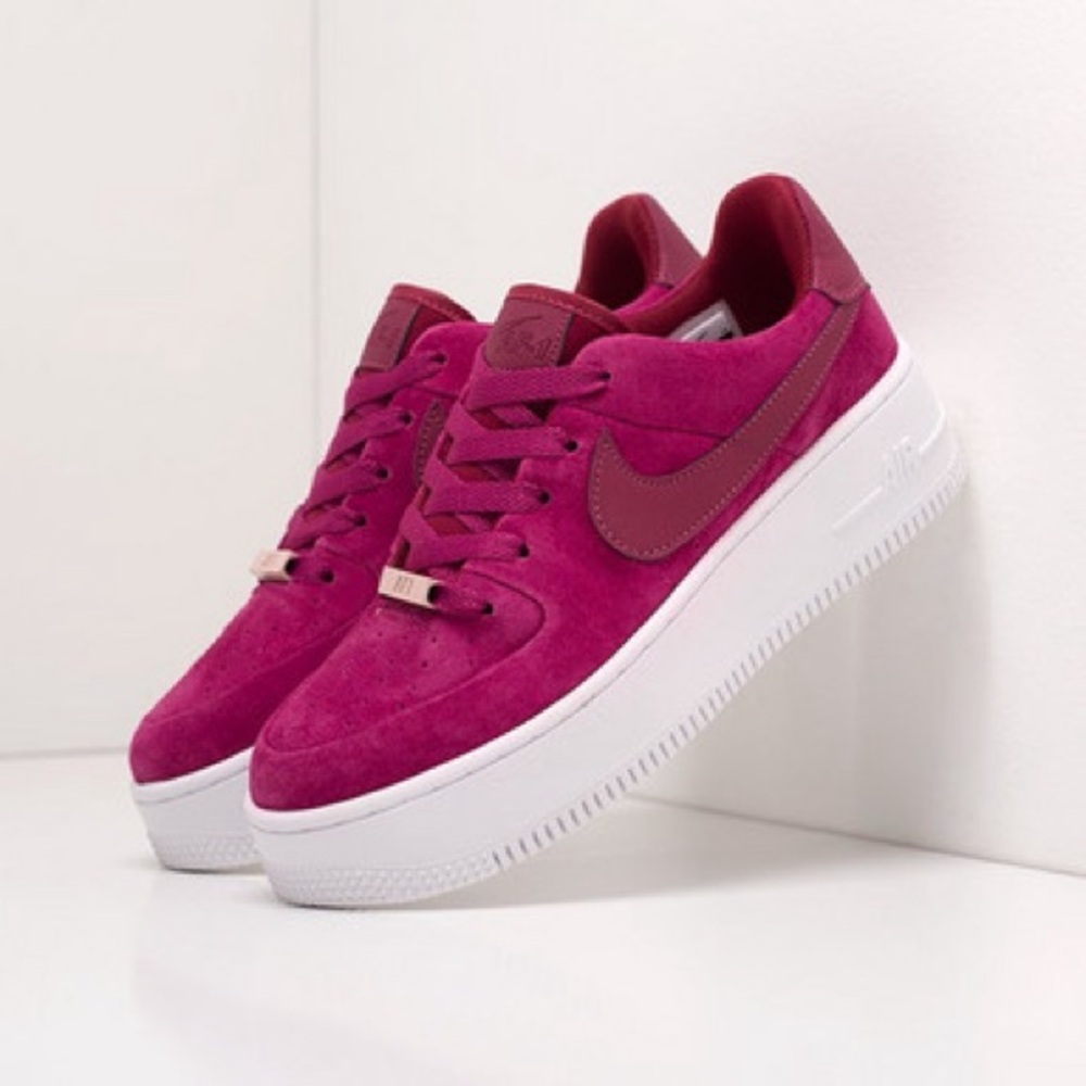 Nike Air Force Trainers 1 Sage Low True Berry Suede Magenta Pink Platform